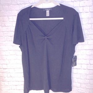 Jones New York black v neck short sleeve top